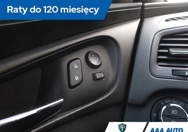 Opel Insignia cena 47000 przebieg: 107626, rok produkcji 2014 z Krynki małe 407